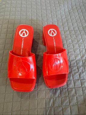 Wishbone Red Slide Sandals - Women's